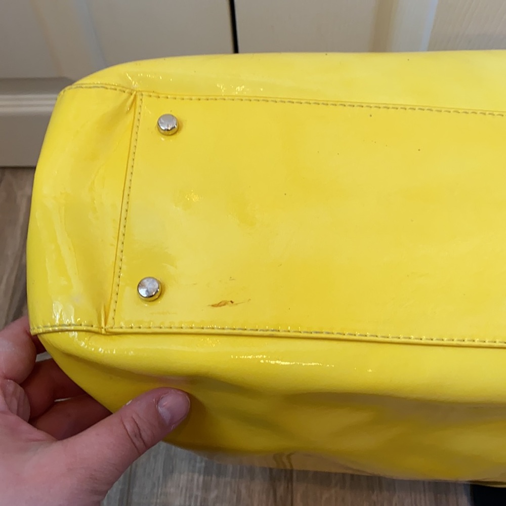 Kate Spade Tote - Picture 6 of 8